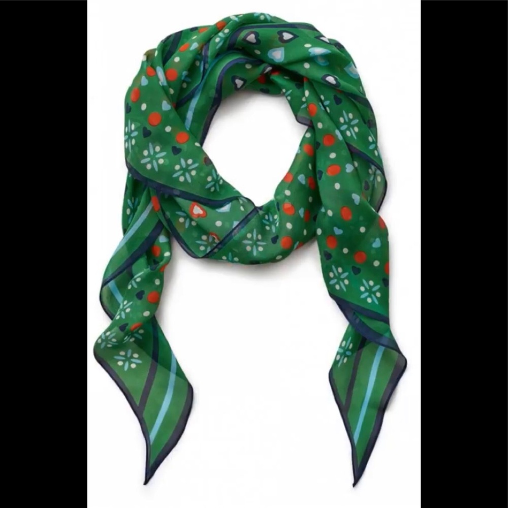 Cabi 2021 Spring Scarf New in package